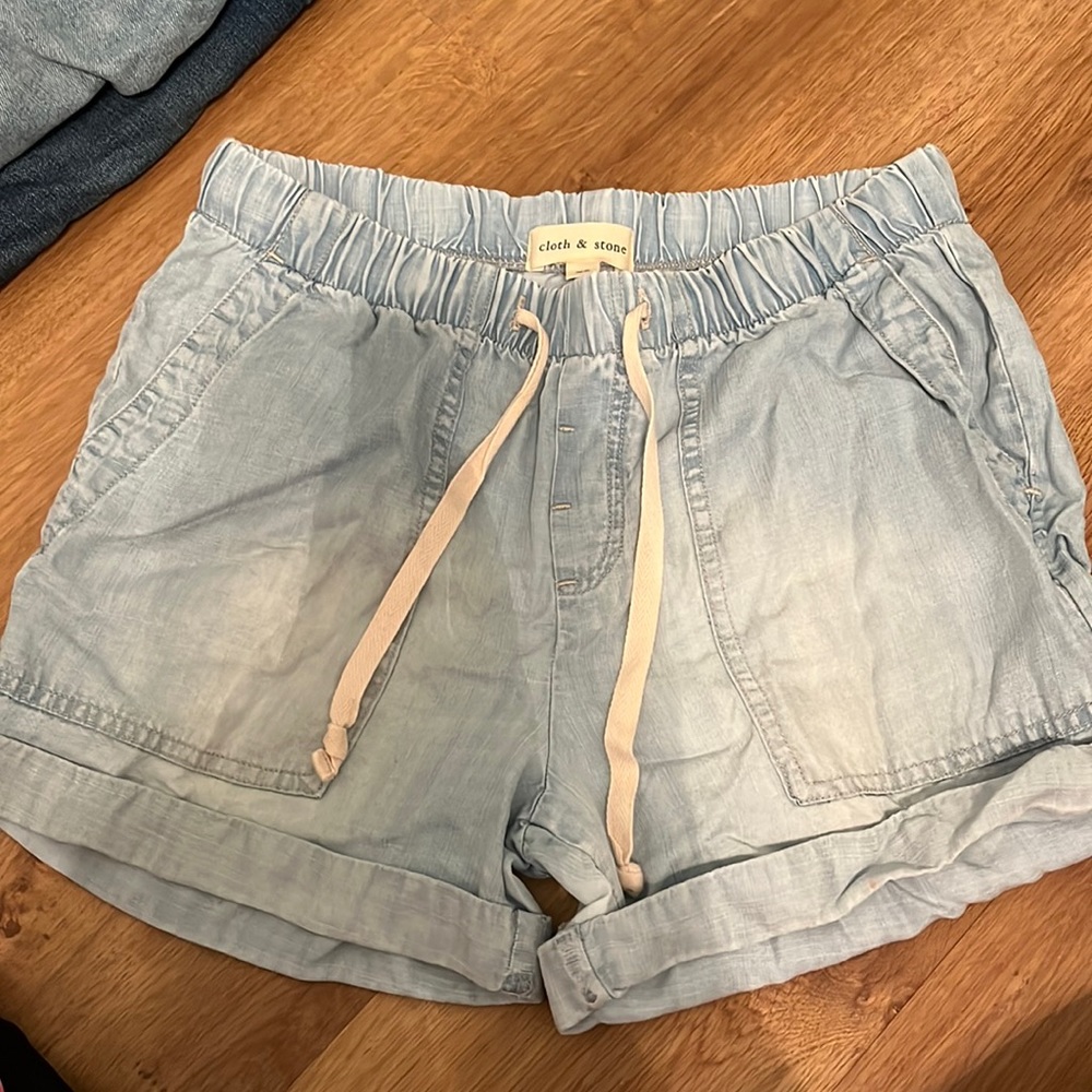 Cloth & Stone comfy denim shorts
